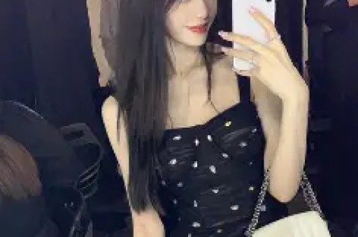 全网吃瓜！某单位美女网红被扒！浑身大牌豪车珠光宝气！